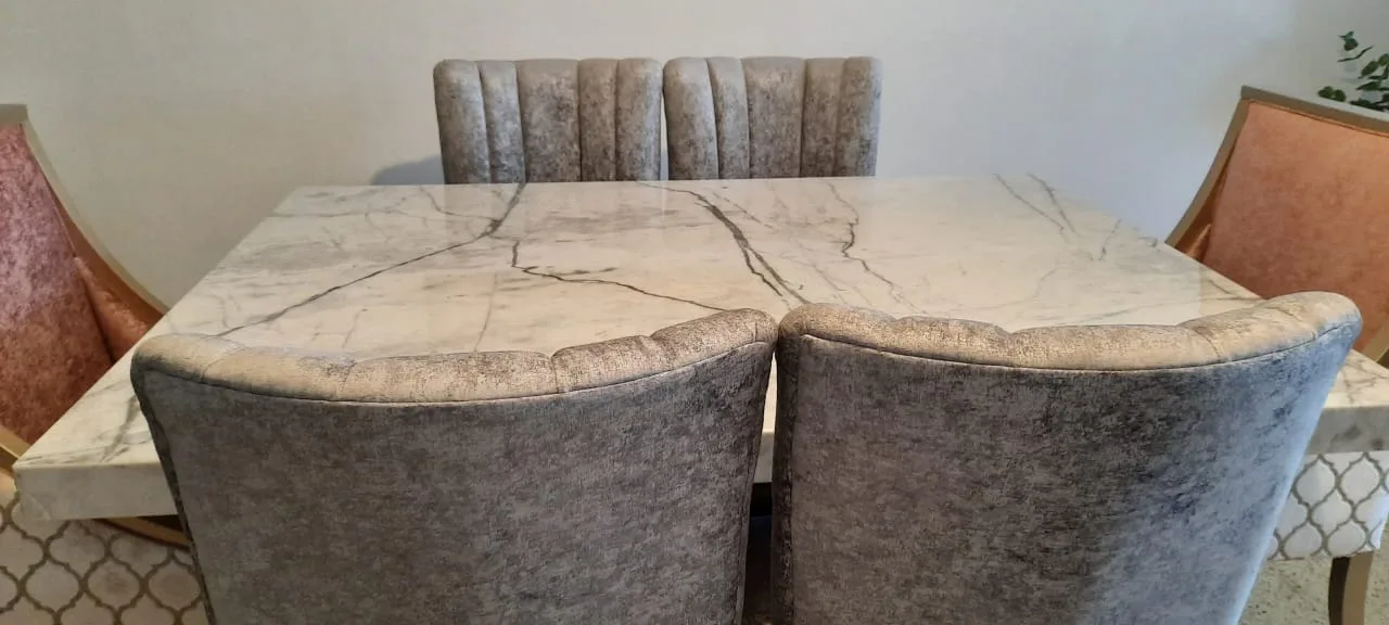 Comedor mesa mármol oscuro