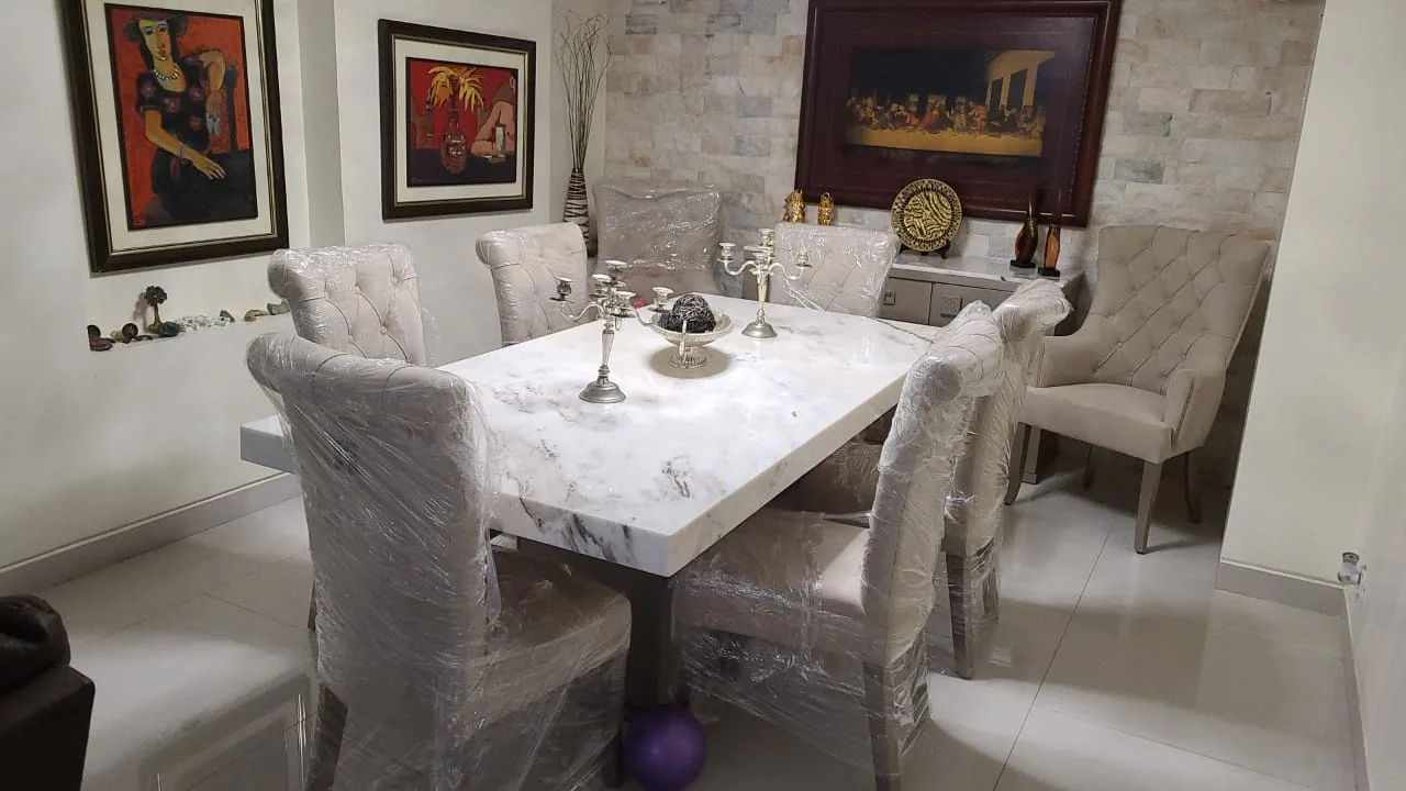 Comedor mesa vidrio oscura
