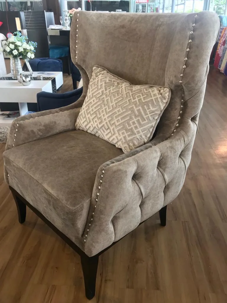 Mueble TV bicolor con repisas de vidrio