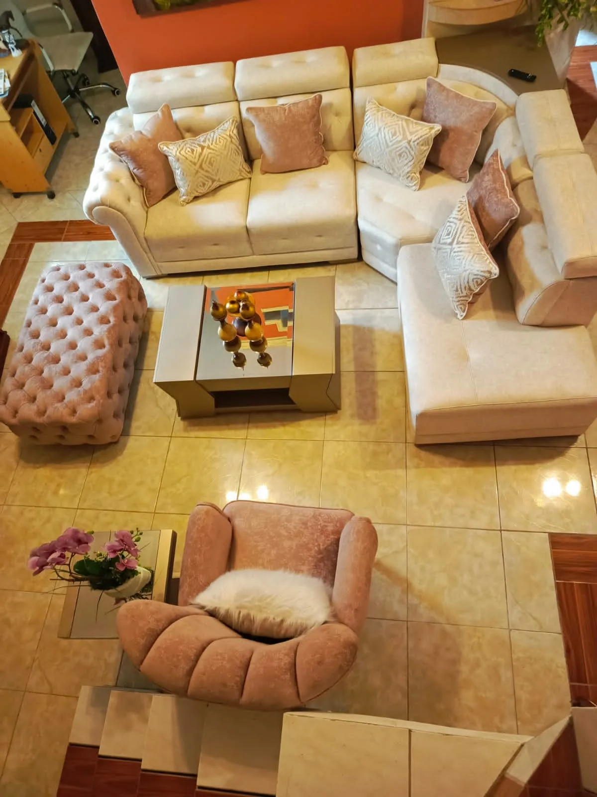 Sofá Esquinero MIKAELA Crema/Beige